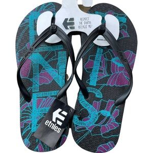etnies Women's Teal Floral Slip on Flip Flop Thong Sandals Sizes 5 & 6